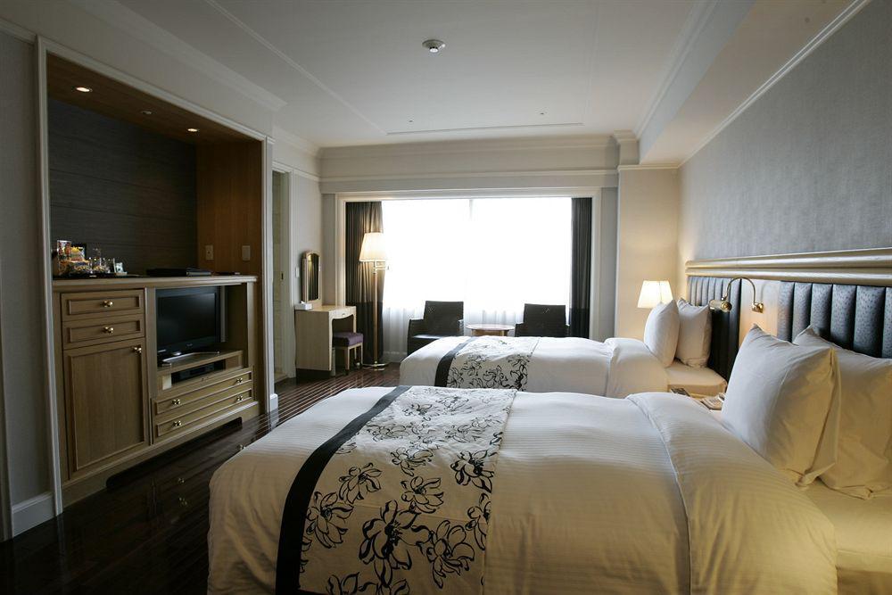Ana Bay By Ihg โรงแรม 4*